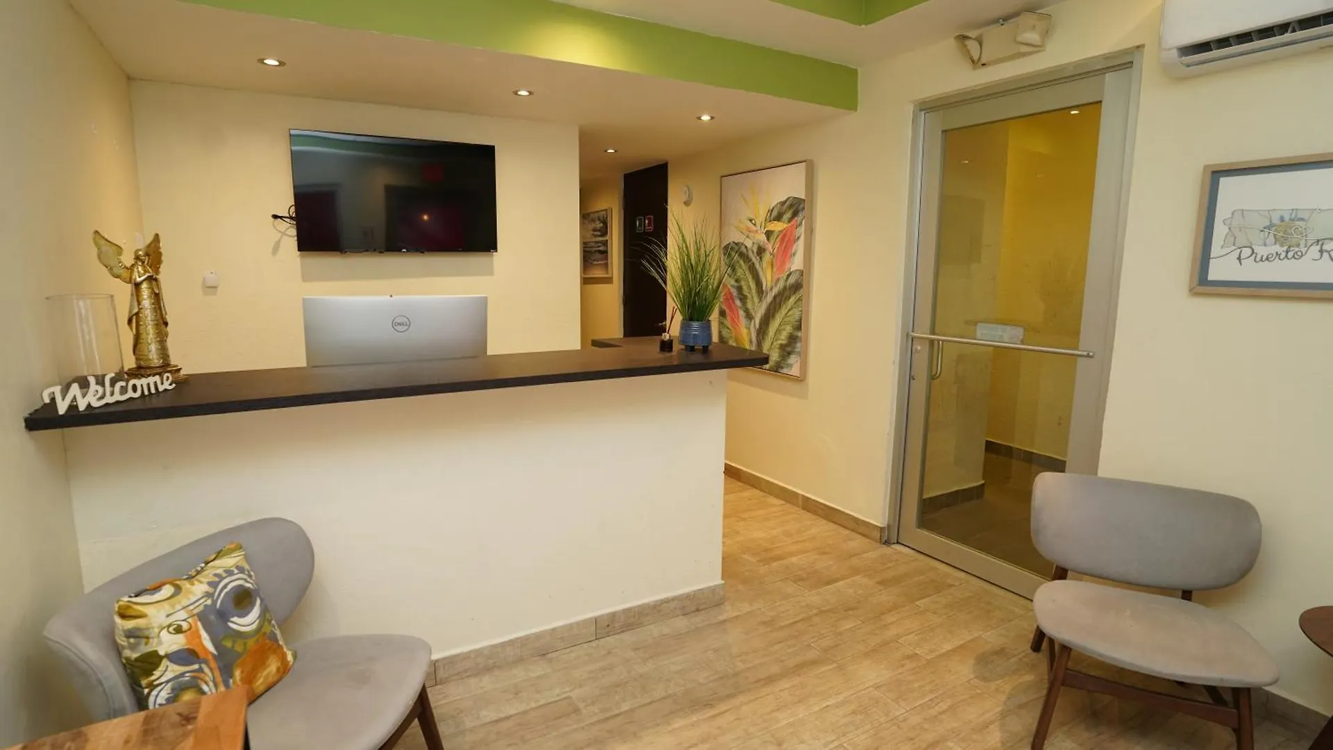Apart Otel La Placita Suites Hotel-Suite 204 San Juan
